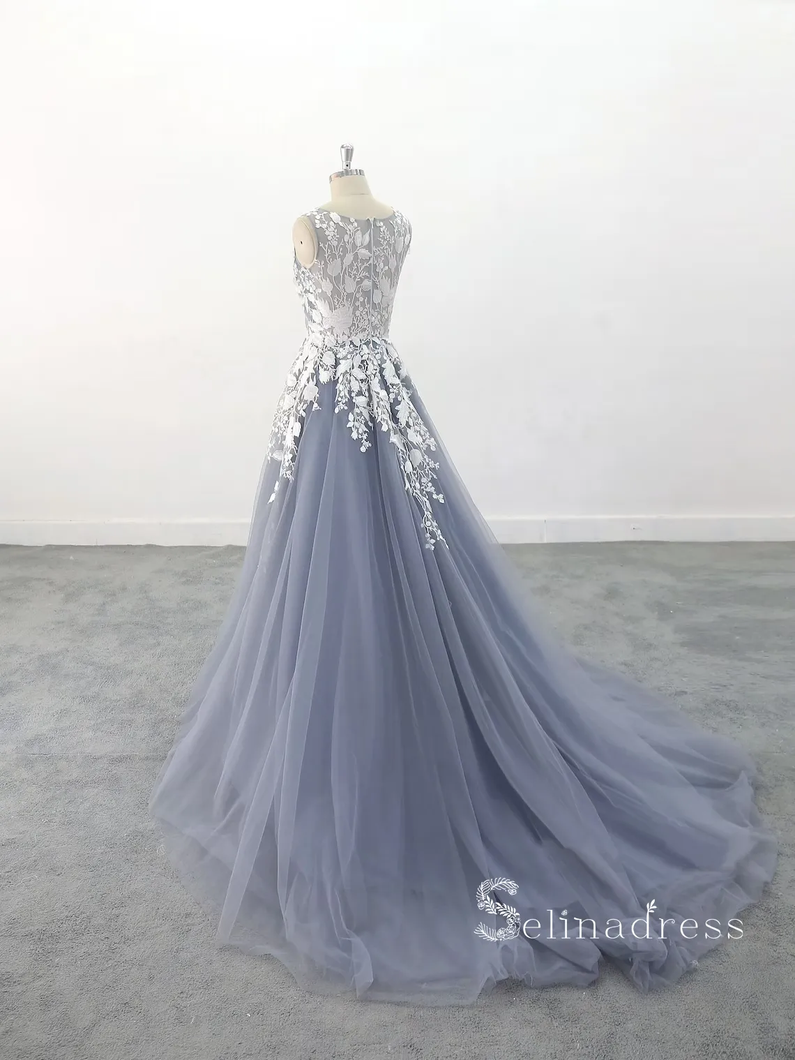 Chic A-line Scoop Blue Long Prom Dresses Applique Evening Dress MLK05165