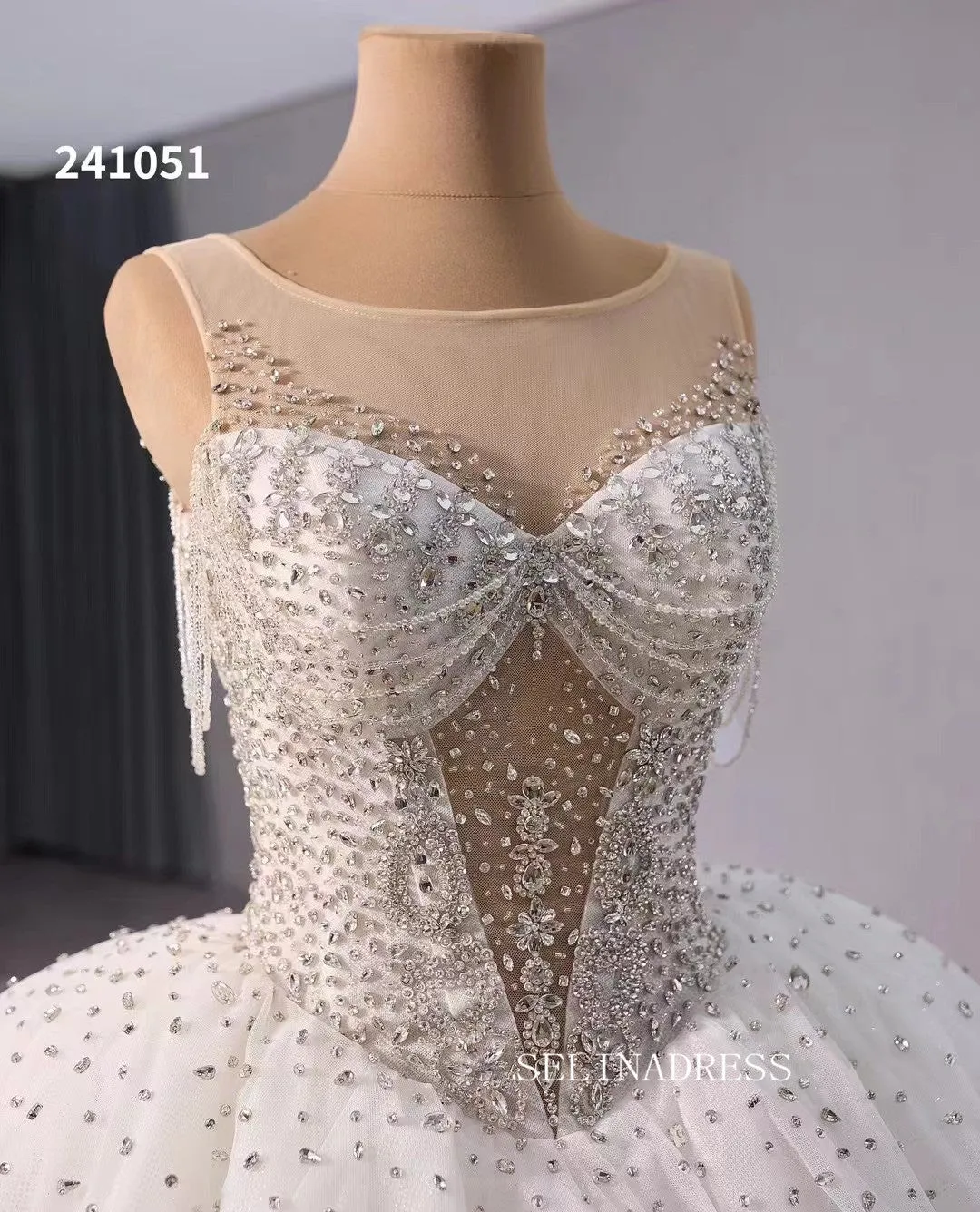 Luxury Haute Couture Wedding Dress Ball Gown Beaded Bridal Gowns 241051