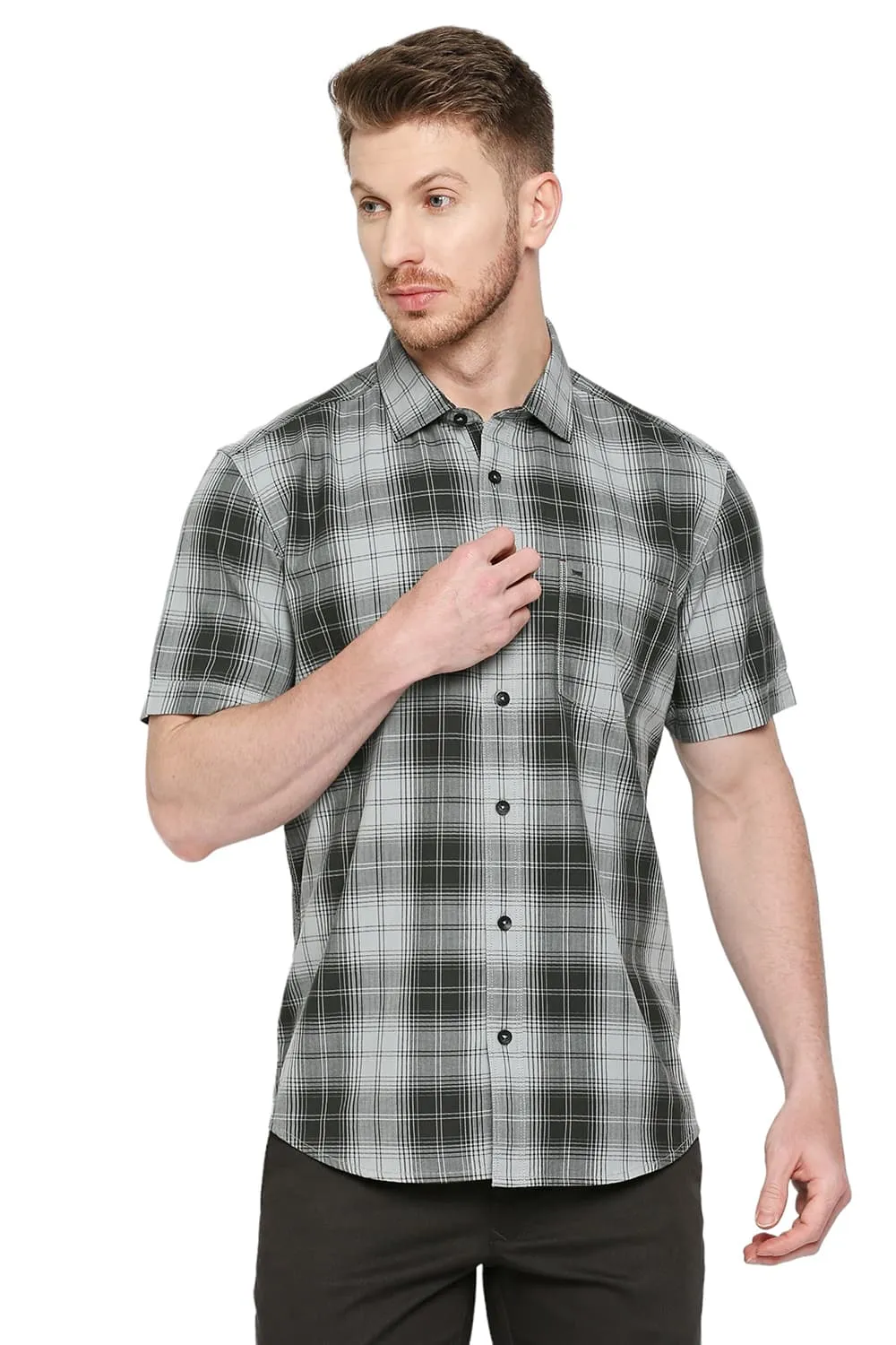 Slim Fit Cotton Herringbone Twill Checks Halfsleeves Shirt